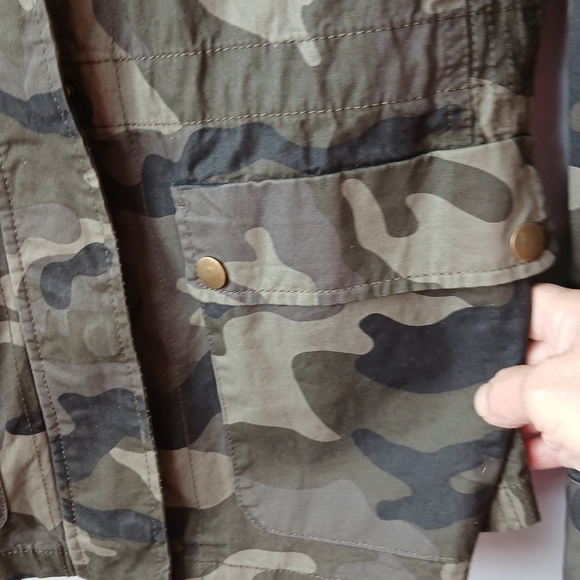 Love Tree Camouflage Jacket Womens Medium Utility Military - Picture 2 of 7